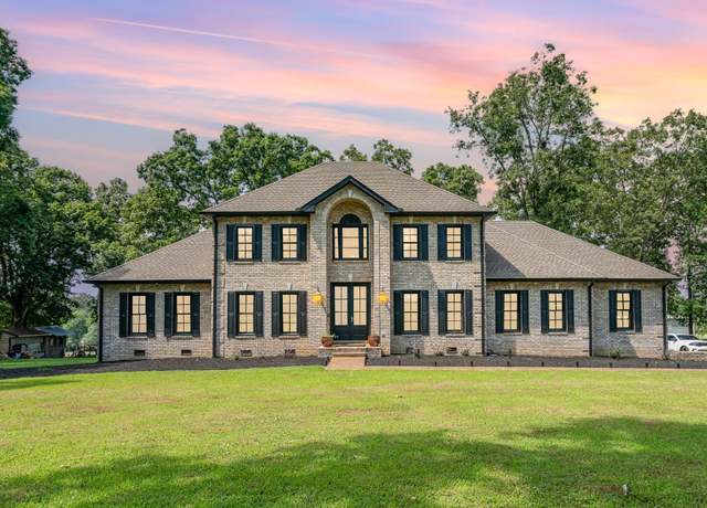 Property at 1640 Eno Rd, Dickson, TN 37055, 3 beds, 3.5 baths