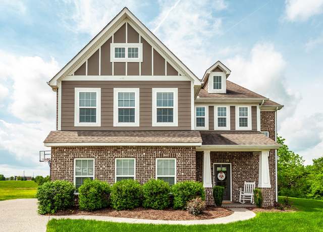 Property at 211 Brixham Ct, Gallatin, TN 37066, 4 beds, 3.5 baths