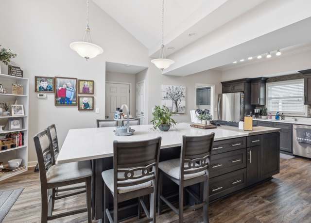 Property at 803 Bradford Pl, Murfreesboro, TN 37130, 3 beds, 2.5 baths