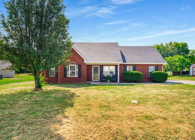 Property at 1615 Tellico Ave, Murfreesboro, TN 37129, 3 beds, 2 baths