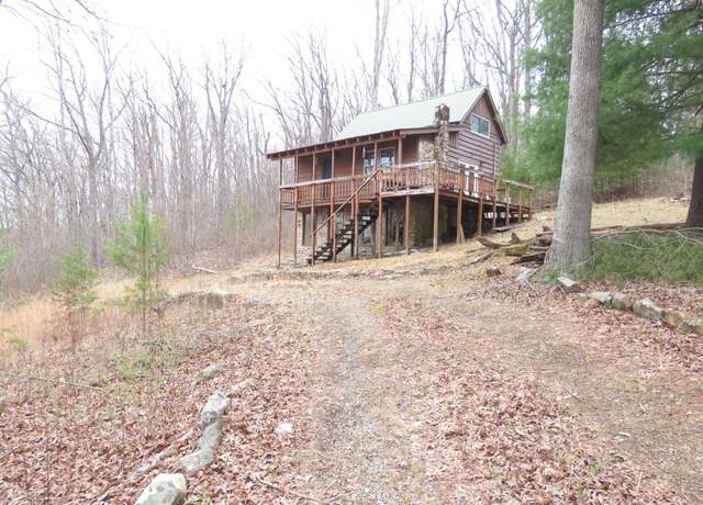 Property at 102 Siever Rd, Crossville, TN 38572, 2 beds, 1 bath