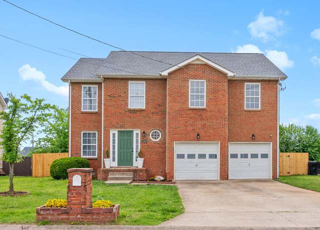 Property at 3394 Bradfield Dr, Clarksville, TN 37042, 4 beds, 2.5 baths