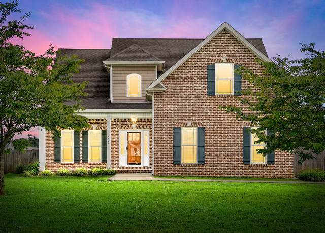 Property at 4426 Ironhorse Way, Clarksville, TN 37040, 4 beds, 2.5 baths