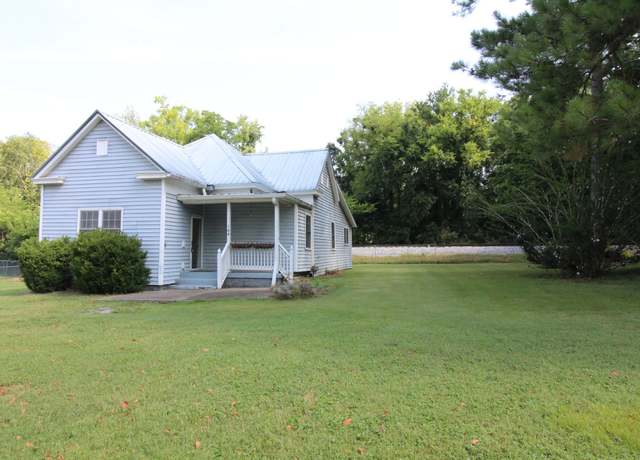 Property at 144 W Division St, Mount Juliet, TN 37122, 3 beds, 2 baths