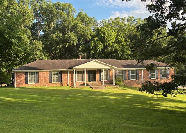 Property at 628 Forest Park Dr, Brentwood, TN 37027, 4 beds, 2.5 baths