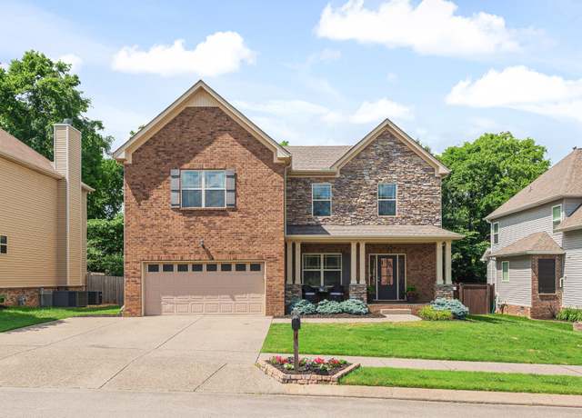 Property at 1043 Achiever Cir, Spring Hill, TN 37174, 4 beds, 2.5 baths