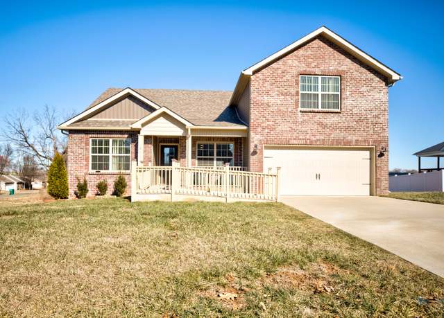 Property at 1301 Shaughnessy St, Clarksville, TN 37042, 4 beds, 3 baths