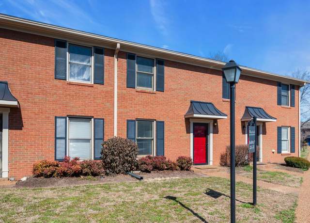 Property at 326 Westfield Dr, Nashville, TN 37221, 2 beds, 2.5 baths