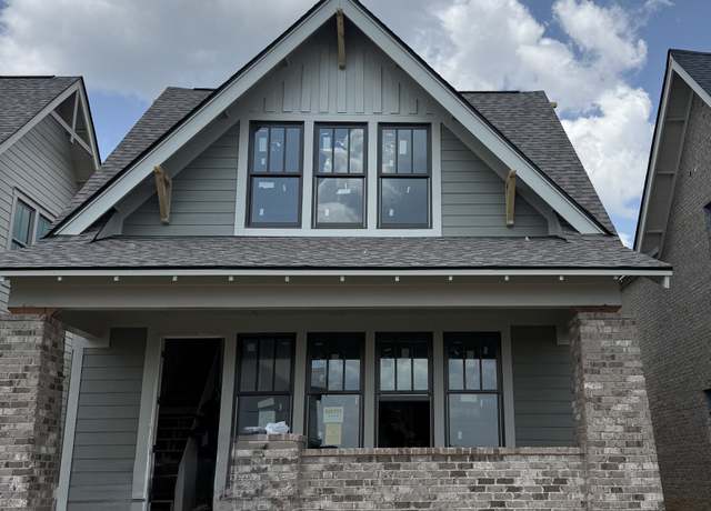 Property at 318 Huron Dr, Spring Hill, TN 37174, 3 beds, 2.5 baths