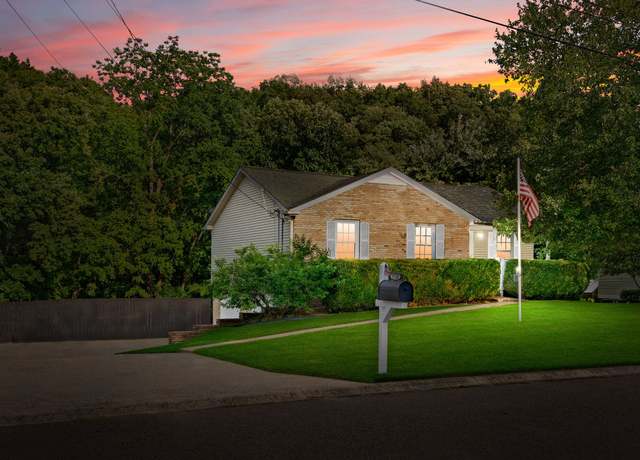 Property at 1731 Broadripple Dr, Clarksville, TN 37042, 3 beds, 2 baths