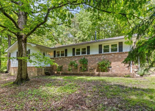 Property at 609 Albert Rd, Signal Mountain, TN 37377, 3 beds, 3.5 baths