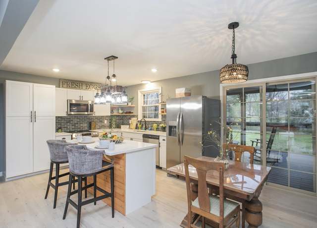Property at 712 Stewart Valley Dr, Smyrna, TN 37167, 3 beds, 3 baths