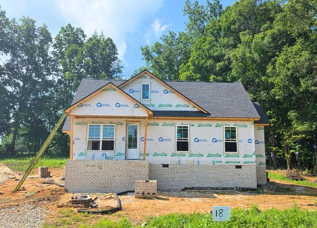 Property at 471 Sherwood Dr, Mcminnville, TN 37110, 3 beds, 2 baths