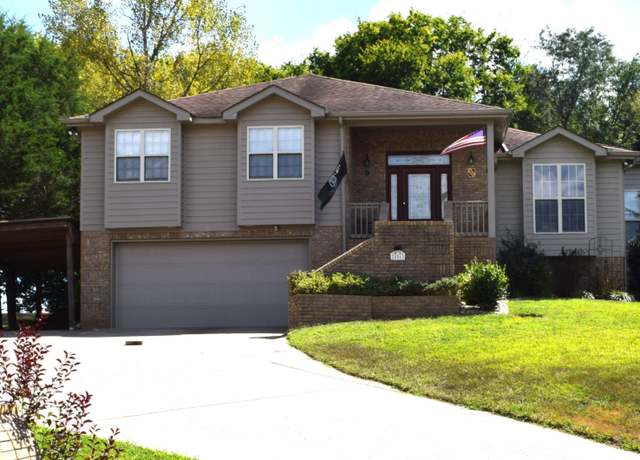Property at 886 Glenraven Dr, Clarksville, TN 37043, 3 beds, 2.5 baths