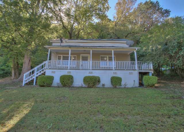 Property at 8611 Lawrenceburg Hwy, Mount Pleasant, TN 38474, 3 beds, 2 baths