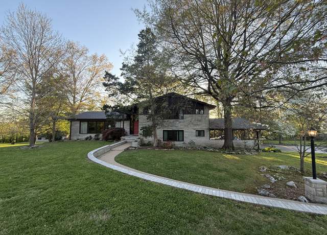 Property at 700 Lake Dr, Gallatin, TN 37066, 5 beds, 4 baths