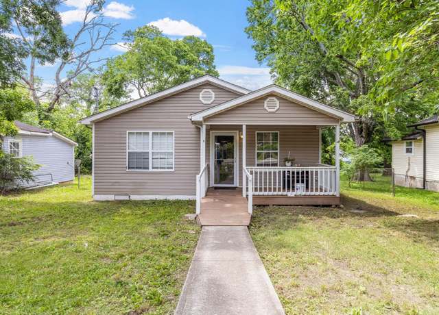 Property at 2121 Davenport St, Chattanooga, TN 37406, 3 beds, 2 baths
