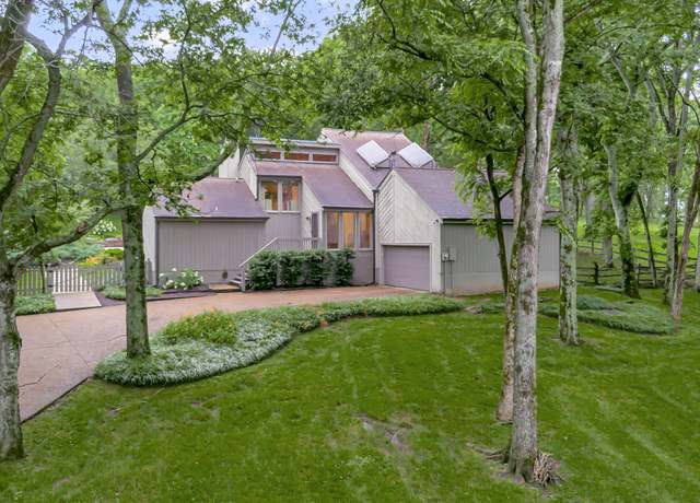 Property at 1002 Dickinson Ln, Franklin, TN 37069, 3 beds, 2 baths
