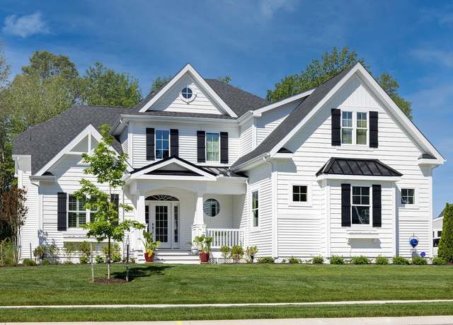Property at 404 Reddenwood Rd, Hendersonville, TN 37075, 4 beds, 3.5 baths