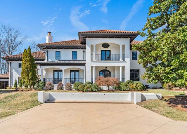 Property at 4301 Esteswood Dr, Nashville, TN 37215, 4 beds, 5 baths