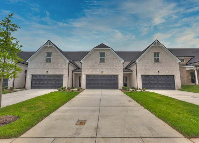 Property at 344 Almont Dr, Smyrna, TN 37167, 3 beds, 2.5 baths