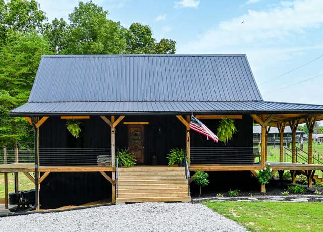 Property at 283 Markum Ln, Spencer, TN 38585, 3 beds, 2 baths