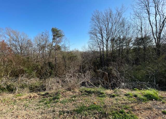 Property at 359 Knoll Dr, Newport, TN 37821