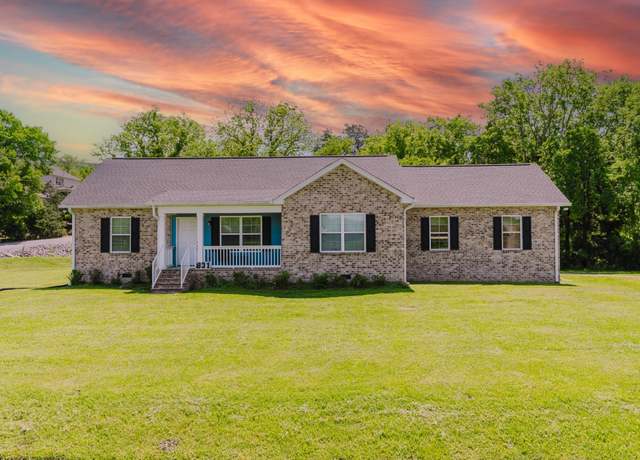 Property at 831 Long Hollow Pike, Goodlettsville, TN 37072, 3 beds, 2 baths