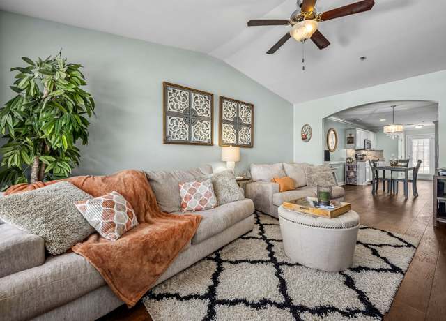 Property at 1040 Charlie Daniels Pkwy #170, Mount Juliet, TN 37122, 2 beds, 2 baths