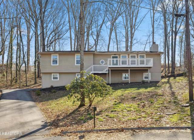 Property at 300 Highstone Ln, Knoxville, TN 37934, 4 beds, 3 baths