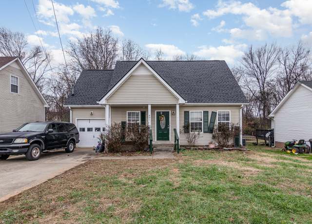 Property at 405 Cranklen Cir, Clarksville, TN 37042, 3 beds, 2 baths