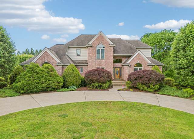 Property at 1014 Virginia Hill Dr, Mount Juliet, TN 37122, 5 beds, 4.5 baths