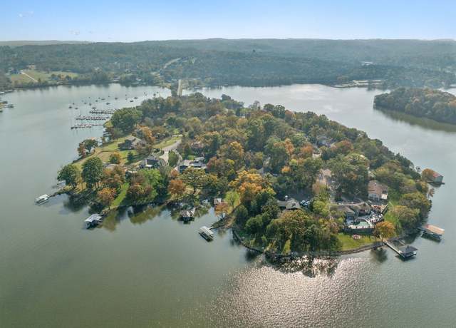 Property at 301 Anchor Ln, Old Hickory, TN 37138, 3 beds, 2.5 baths