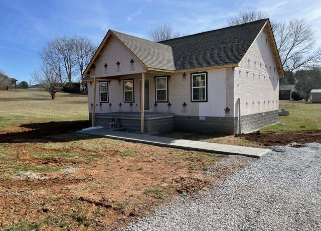 Property at 539 Franklin Ave, Sparta, TN 38583, 3 beds, 2 baths