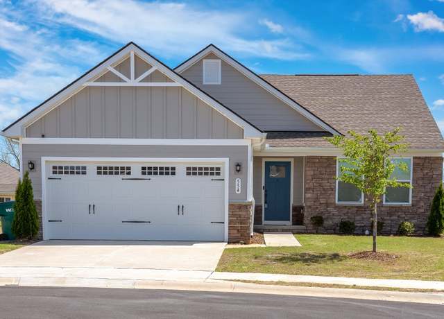 Property at 554 Biltmore Ct, White House, TN 37188, 3 beds, 2 baths