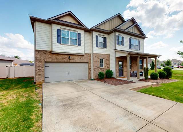 Property at 6555 Tulip Tree Dr, Murfreesboro, TN 37128, 5 beds, 3.5 baths