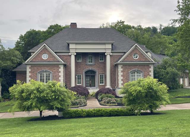 Property at 384 Lake Valley Dr, Franklin, TN 37069, 4 beds, 5 baths