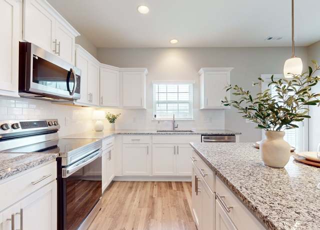 Property at 205 Dry Creek Cmns, Goodlettsville, TN 37072, 2 beds, 2.5 baths