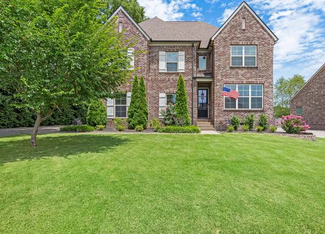 Property at 6006 Trotwood Ln, Spring Hill, TN 37174, 4 beds, 3.5 baths