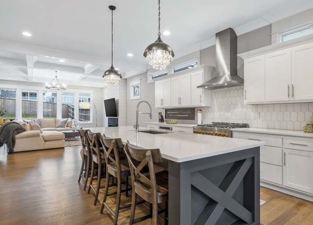 Property at 841A Battlefield Dr, Nashville, TN 37204, 4 beds, 3.5 baths