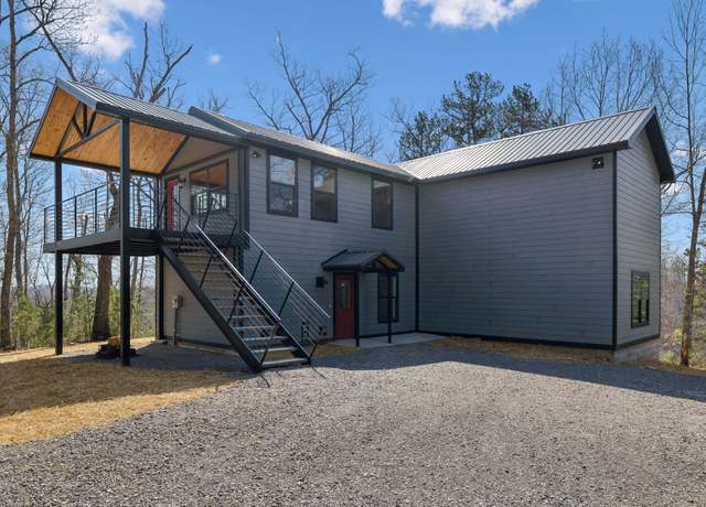 Property at 1529 Pea Ridge Rd, Liberty, TN 37095, 3 beds, 2.5 baths