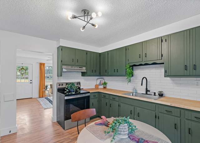 Property at 37 E Bel Air Blvd, Clarksville, TN 37042, 3 beds, 1 bath