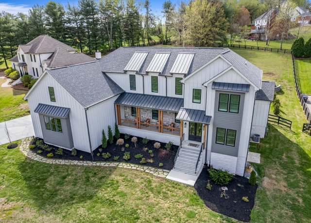 Property at 9409 Clovercroft Rd, Franklin, TN 37067, 4 beds, 4.5 baths