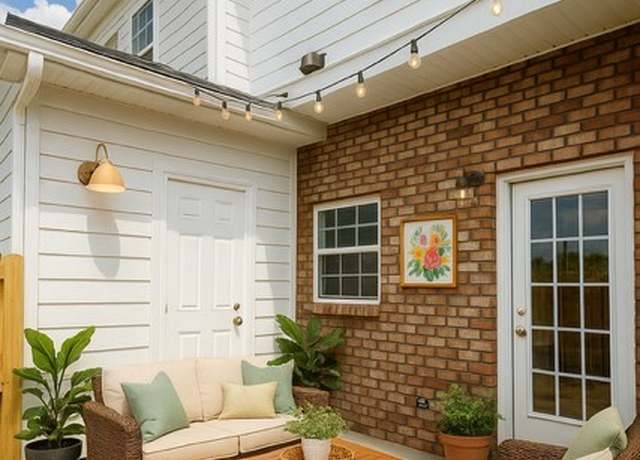 Property at 201 Dry Creek Cmns, Goodlettsville, TN 37072, 2 beds, 2.5 baths