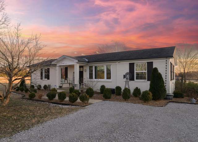 Property at 2843 Roy Mccollum Rd, Lewisburg, TN 37091, 3 beds, 2 baths