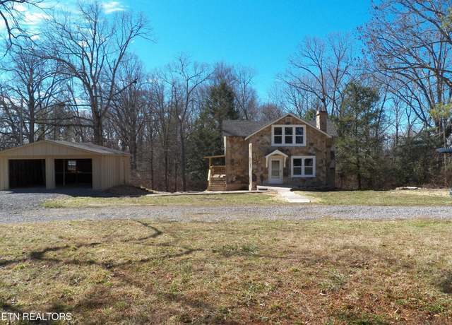 Property at 871 Pomona Rd, Crossville, TN 38571, 3 beds, 2.5 baths