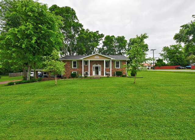 Property at 255 Witherspoon Ave, Gallatin, TN 37066, 4 beds, 1.5 baths