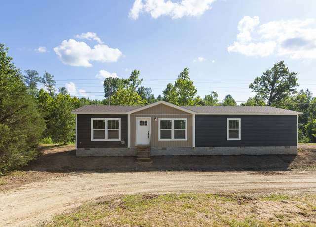 Property at 8386 Highway 412 E, Linden, TN 37096, 3 beds, 2 baths