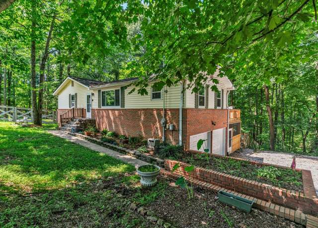 Property at 6202 Dyer Rd, Goodlettsville, TN 37072, 3 beds, 3 baths
