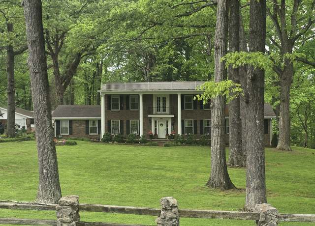 Property at 1311 Academy Rd, Portland, TN 37148, 4 beds, 2 baths